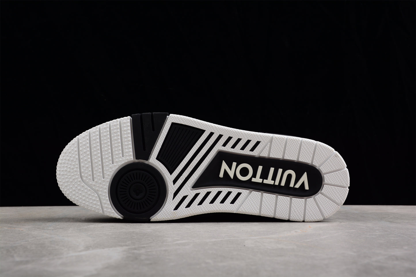 Tênis LV Trainer