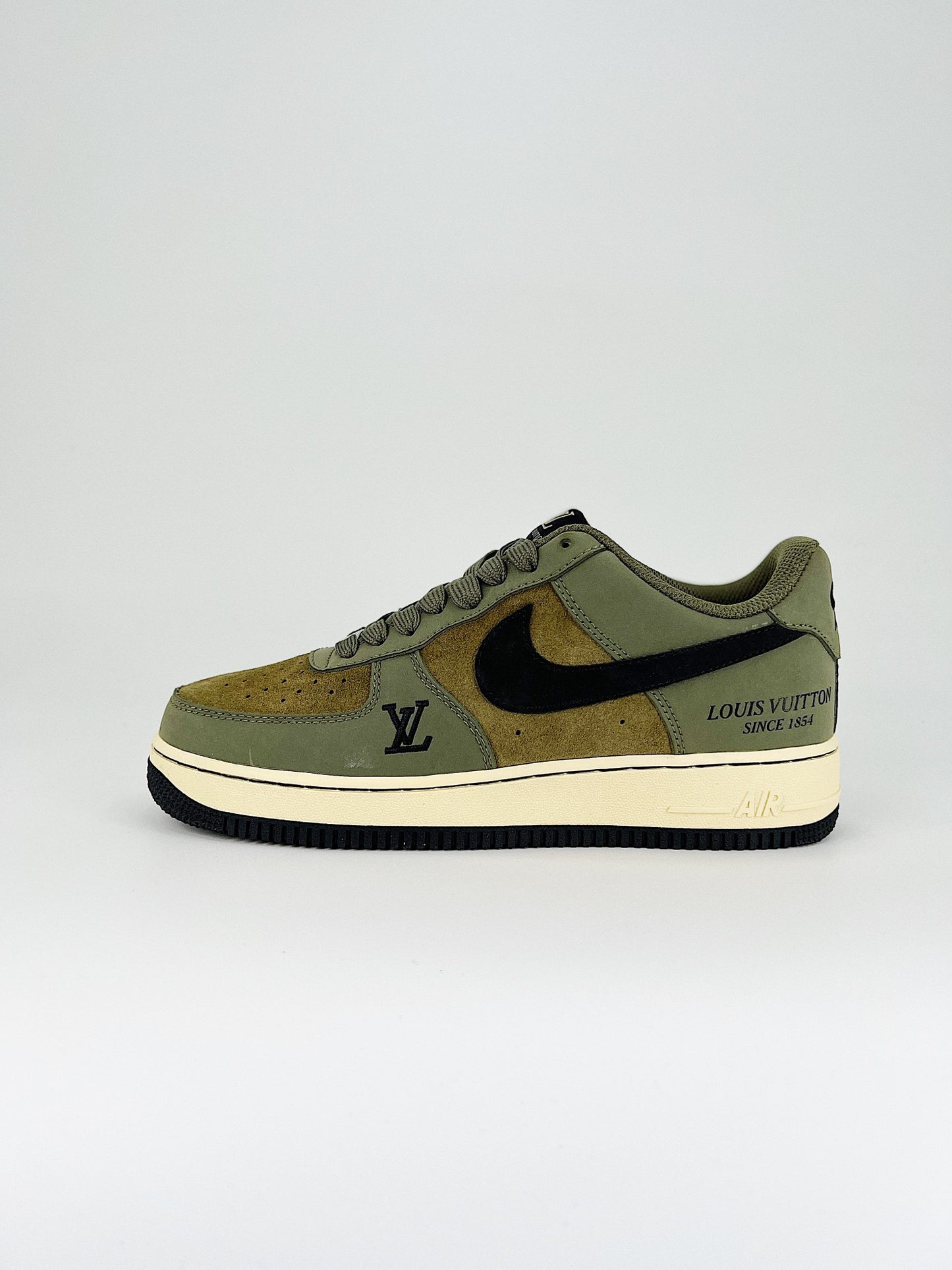Louis Vuitton x Nike Air Force 1