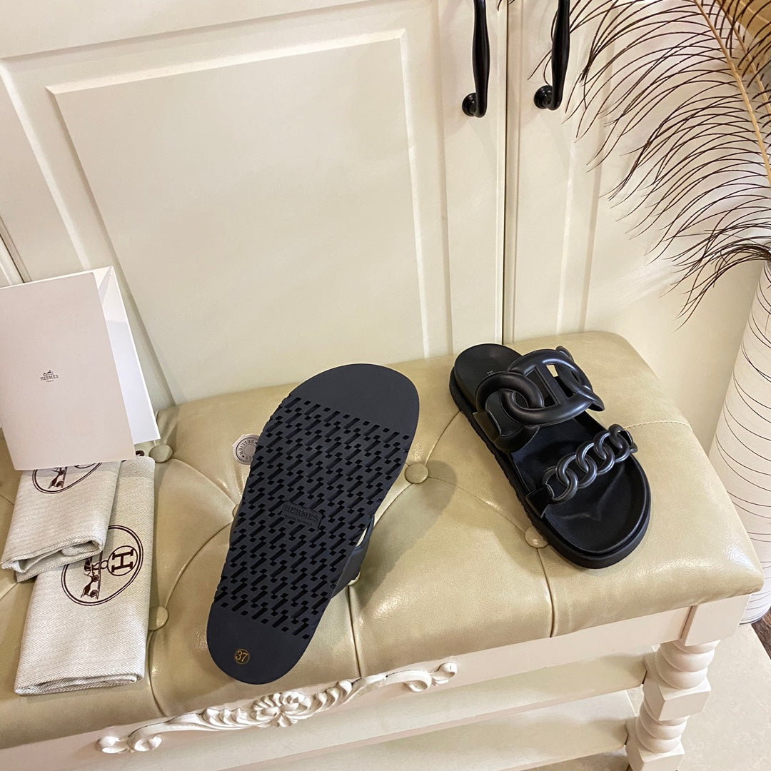 Chinelo Hermes
