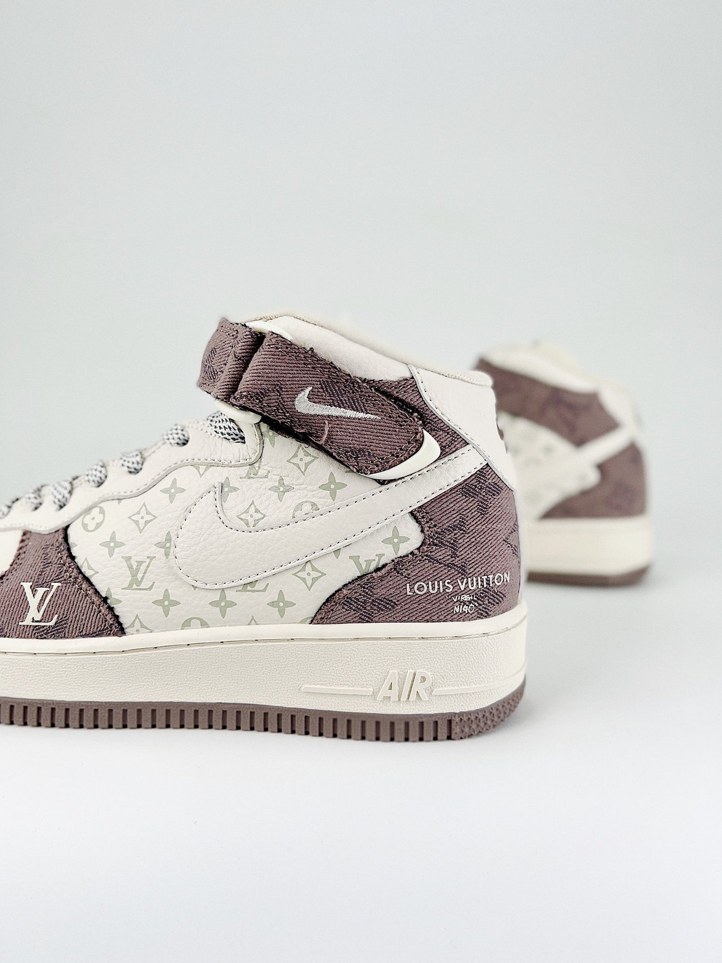 Louis Vuitton x Nike Air Force 1