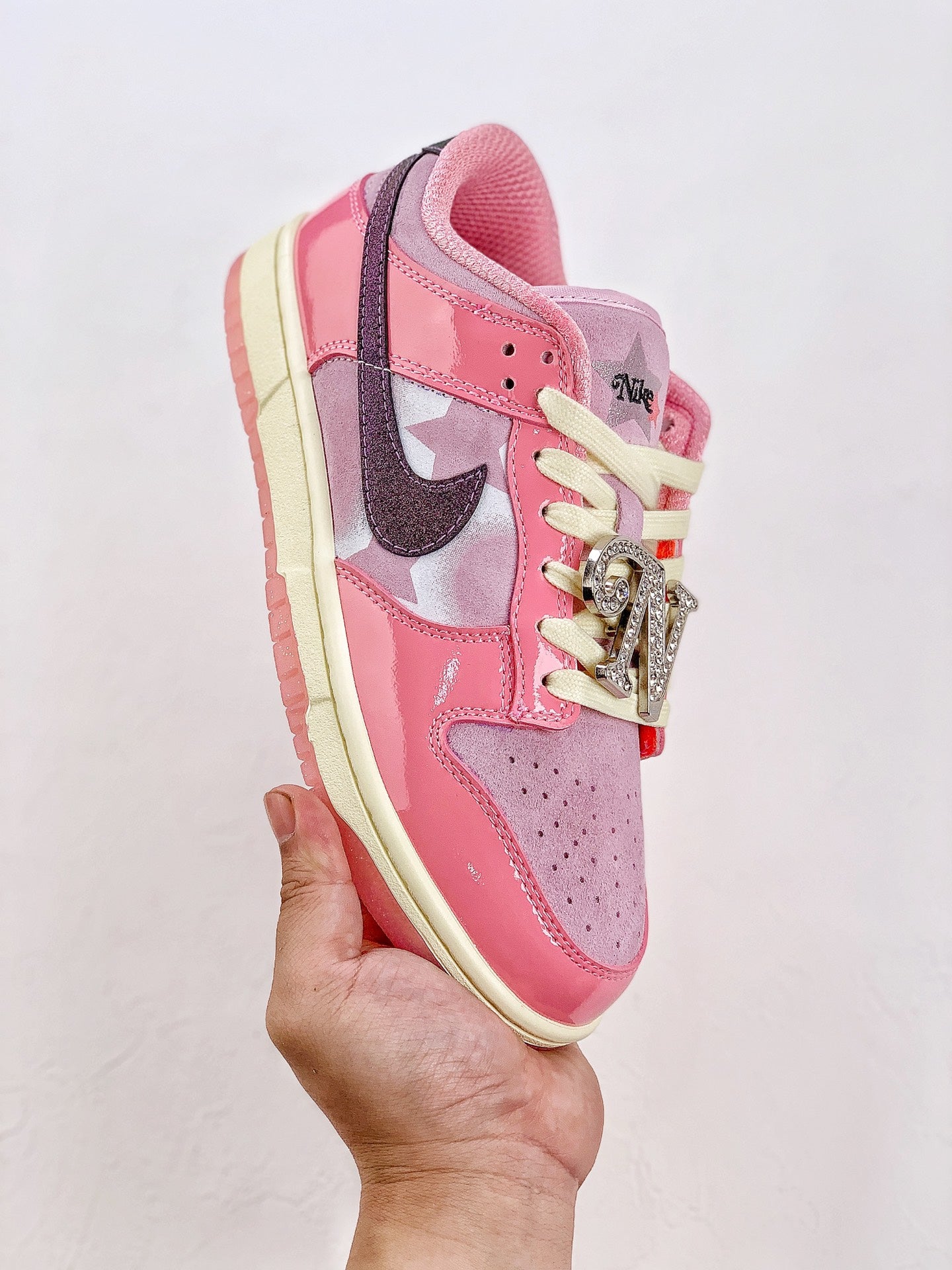 Nike Dunk Low Barbie
