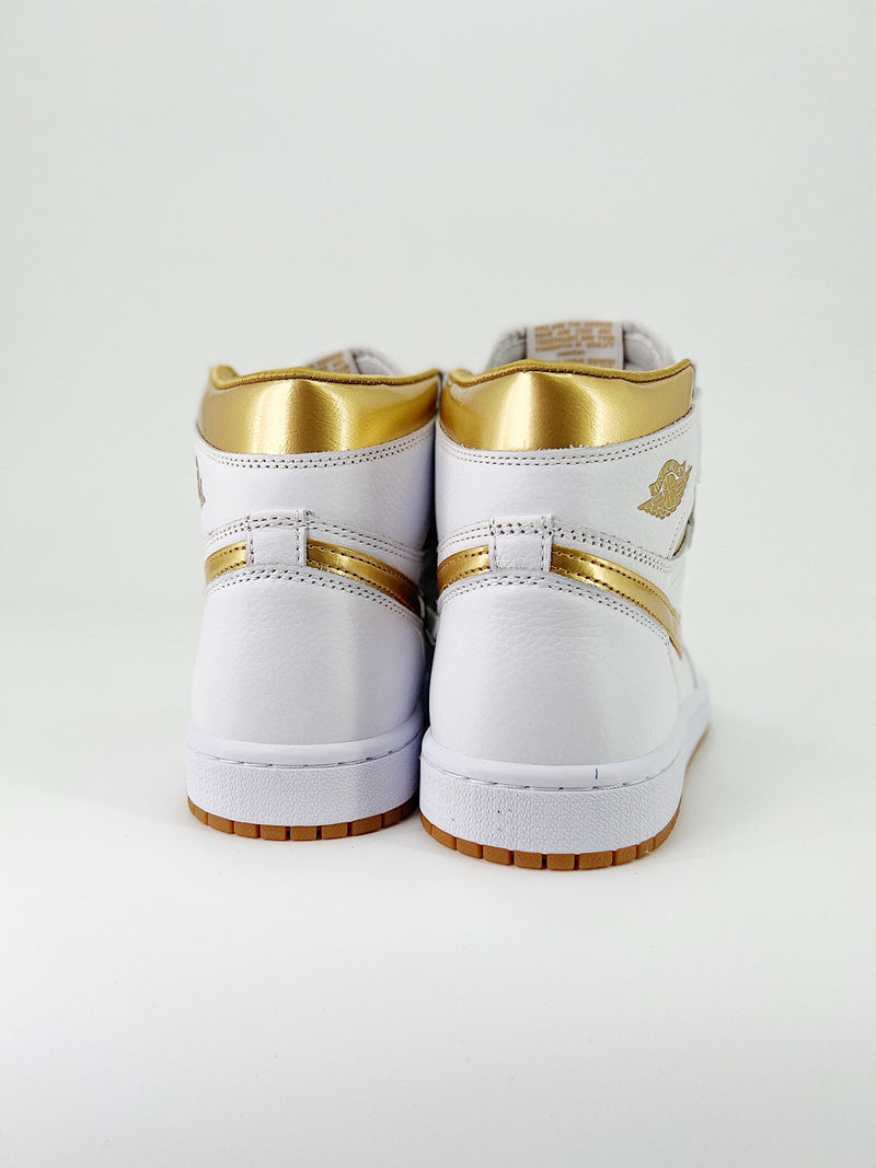 Nike Air Jordan 1 High OG “Metallic Gold”