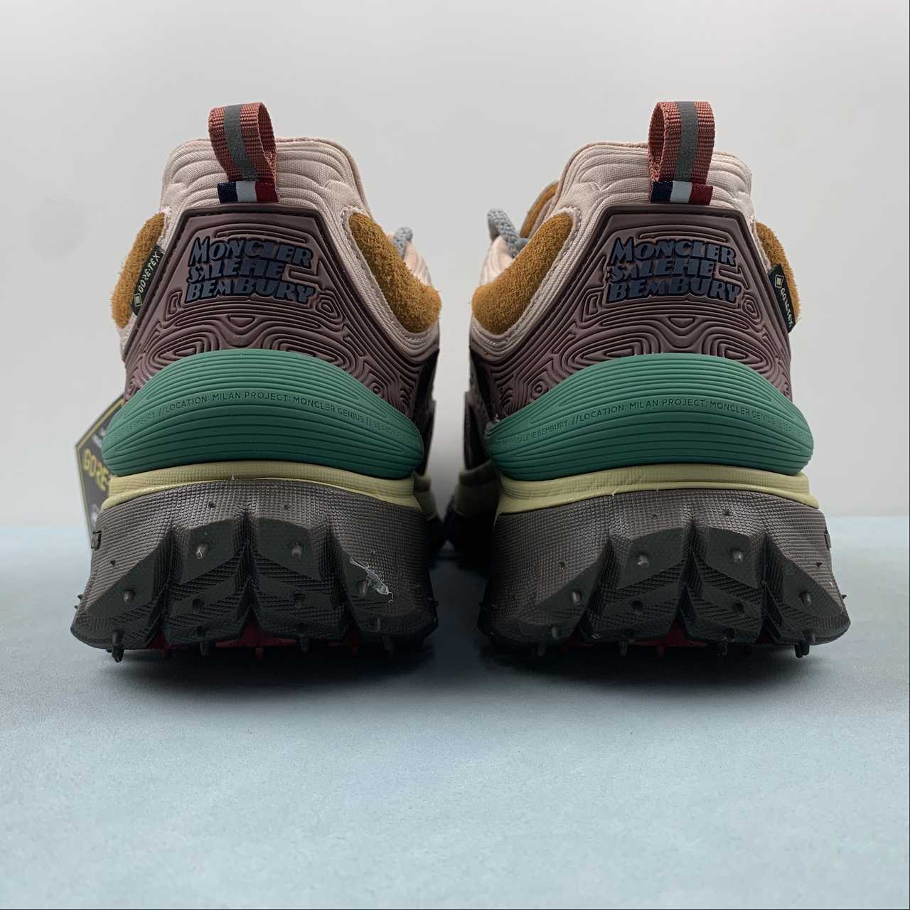 Tênis Moncler x Hoka Mafate Speed 2