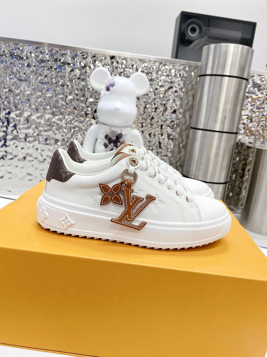 Sneaker Time Out