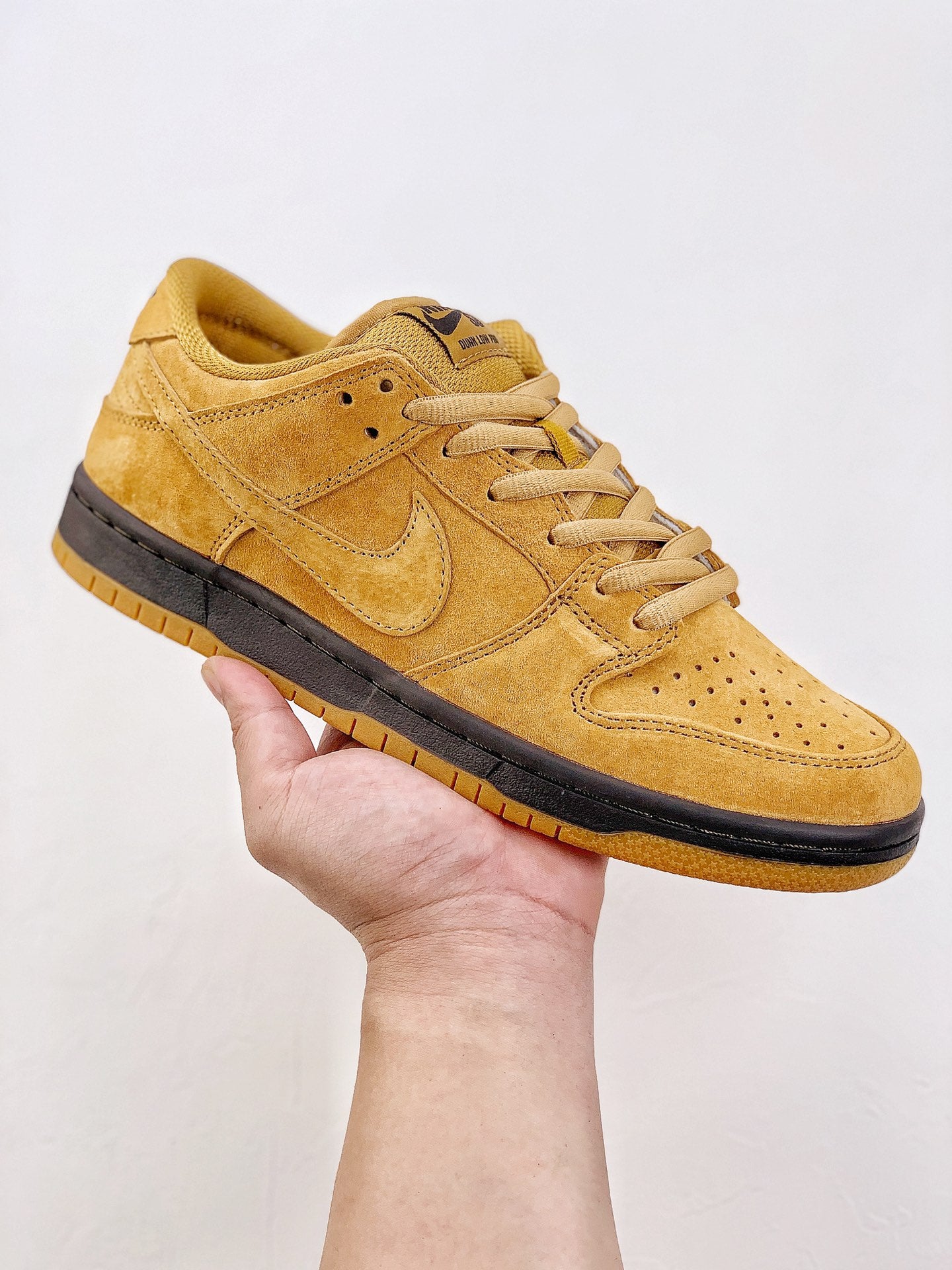 Nike SB Dunk Low Pro Wheat Mocha
