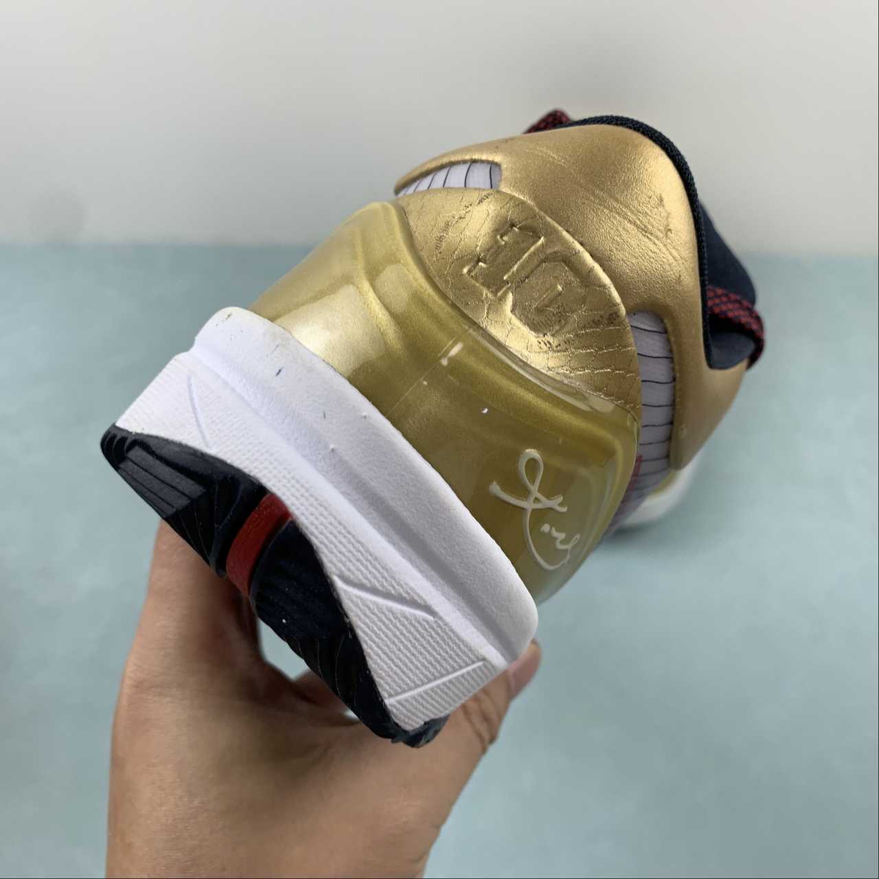 Nike Kobe 4 Protro Gold Medal