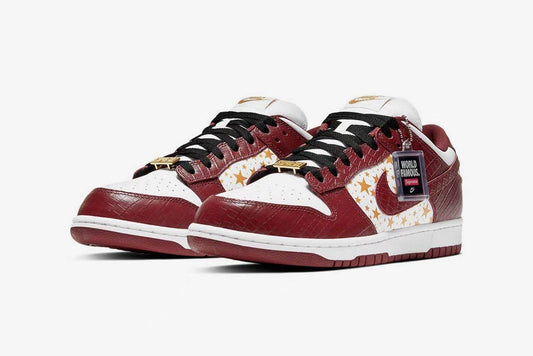 SUPREME X NIKE SB DUNK LOW
