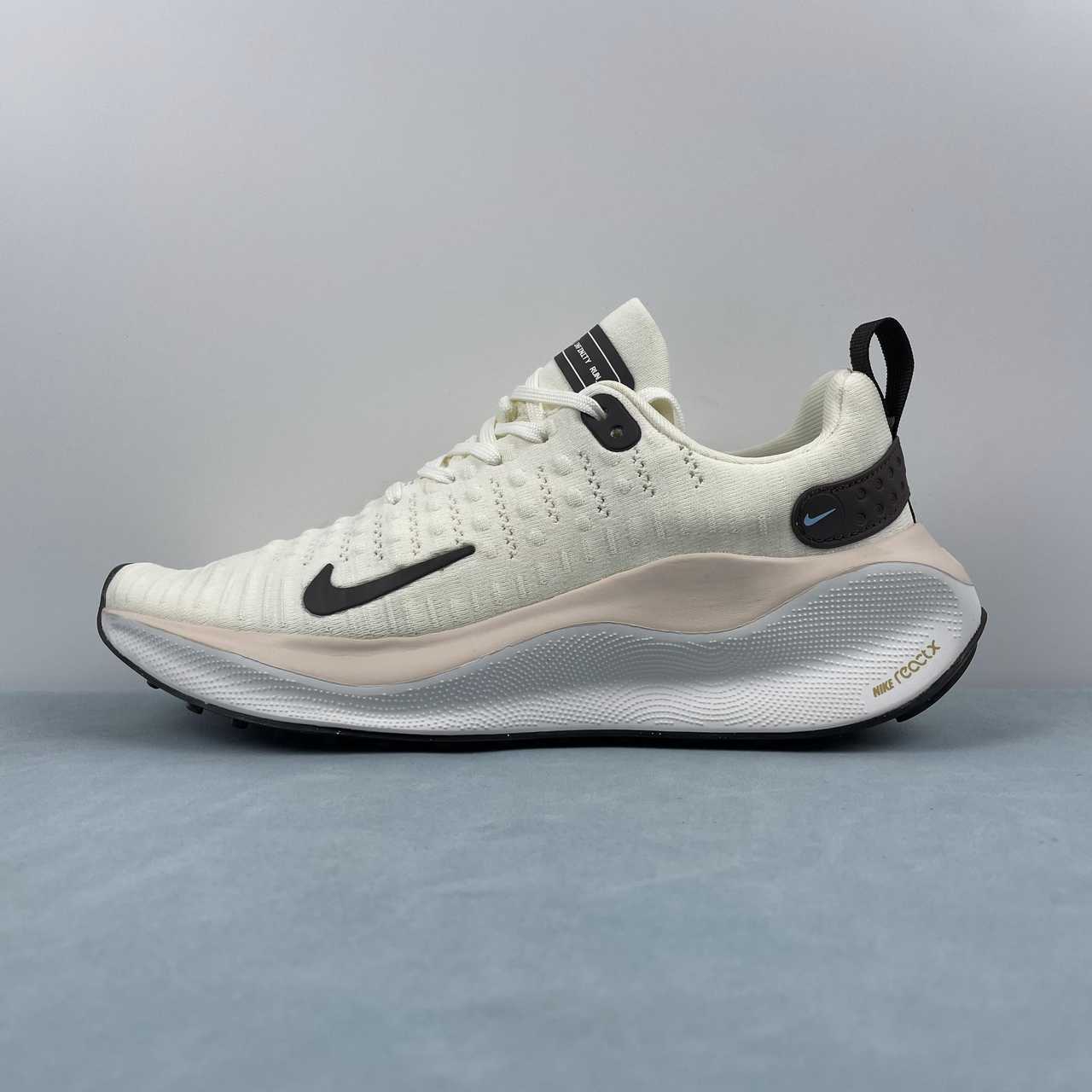 NIKE REACTX Infinity Run 4