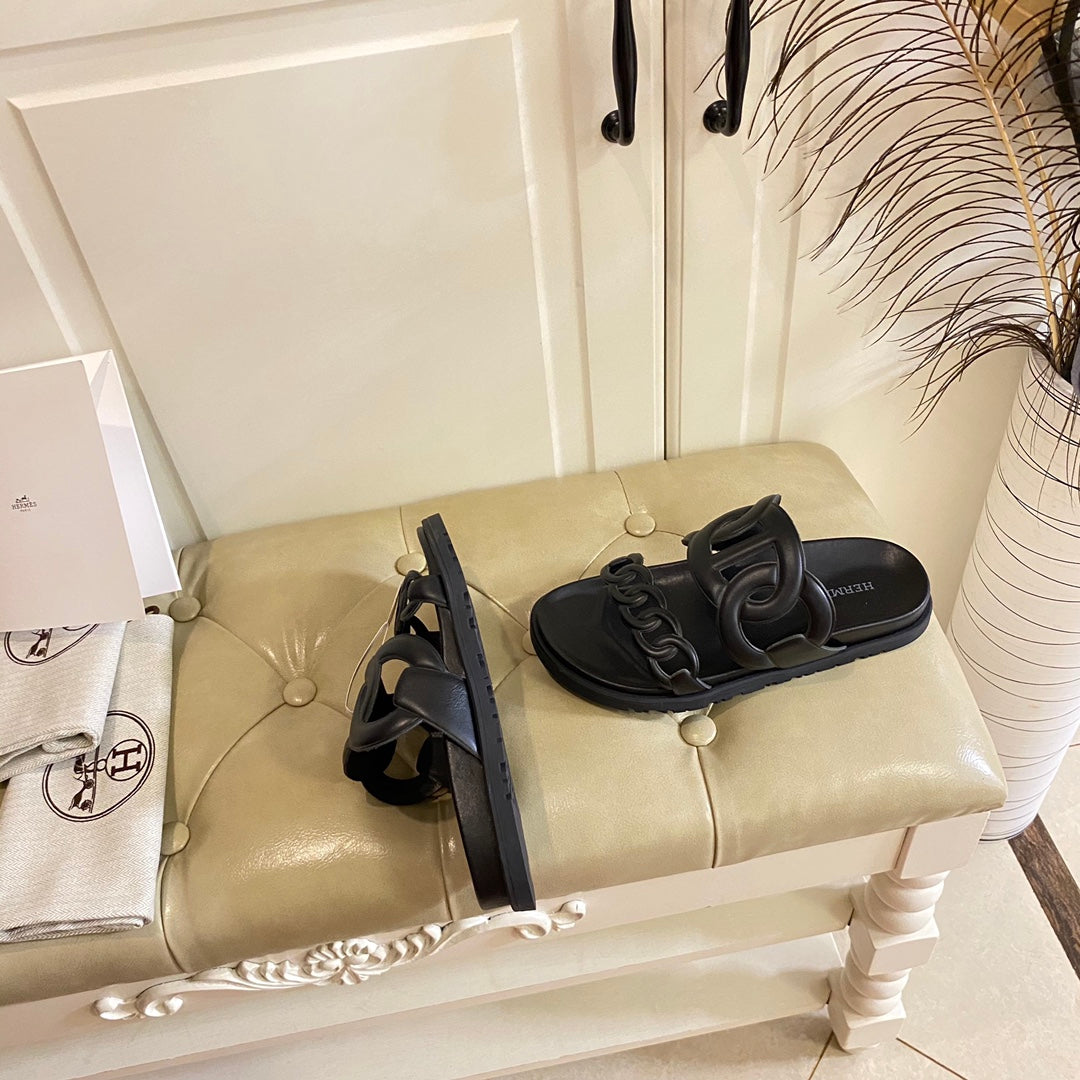 Chinelo Hermes