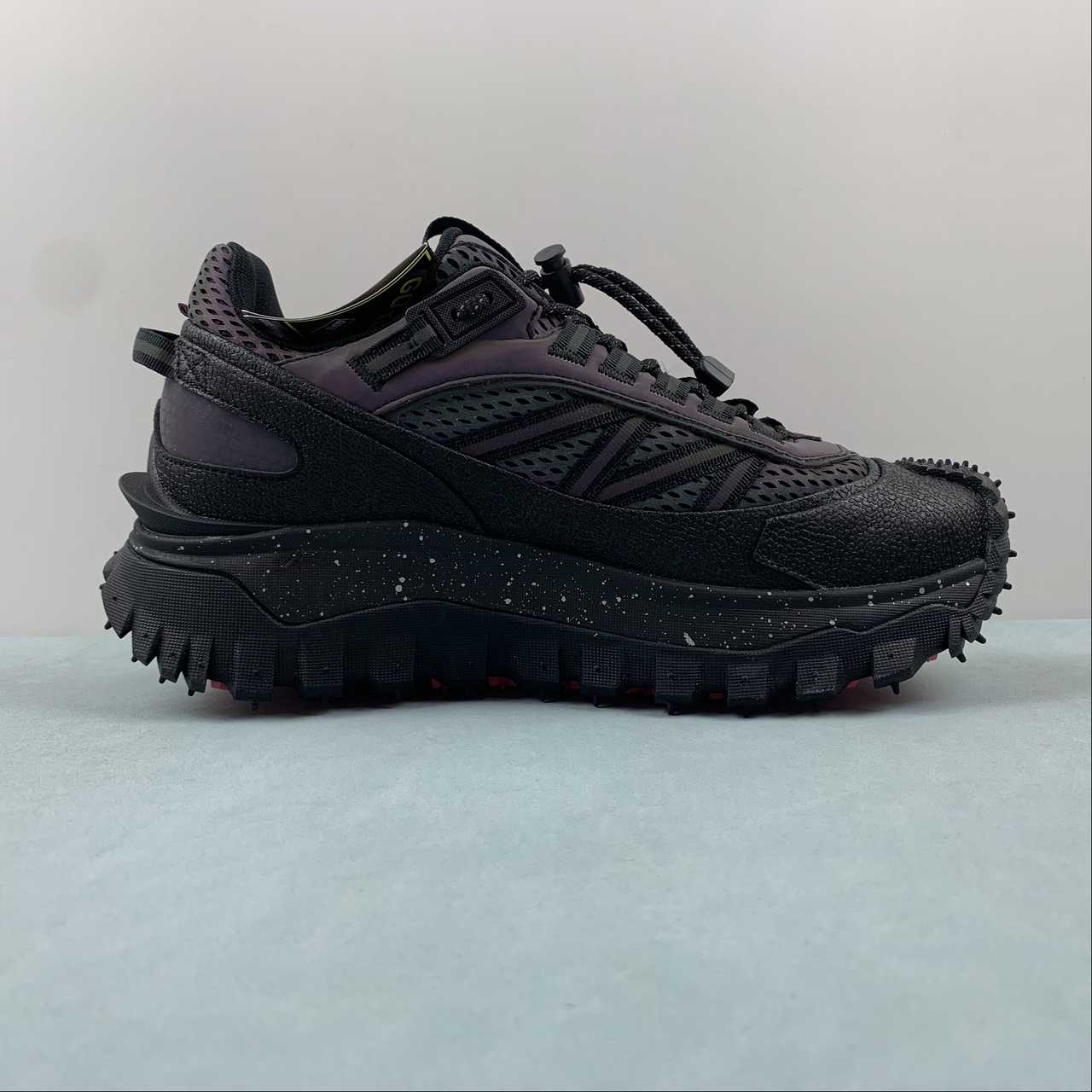 Tênis Moncler x Hoka Mafate Speed 2