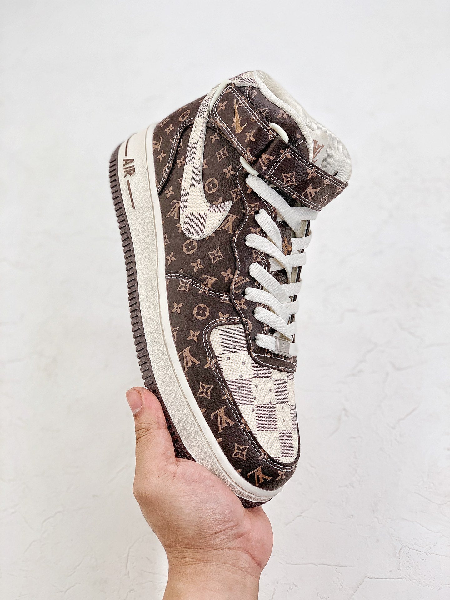 Louis Vuitton x Nike Air Force 1