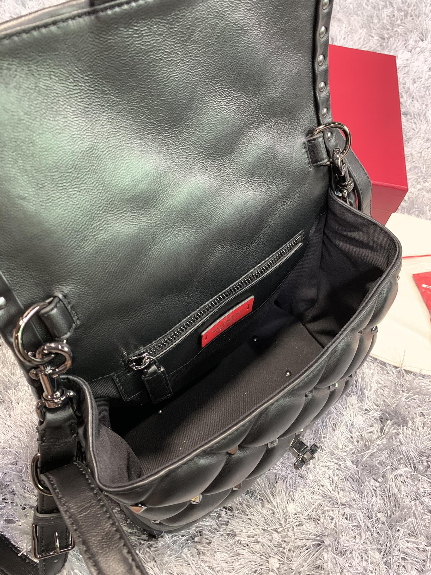 Bolsa Valentino Rockstud Spike Lambskin Off-White