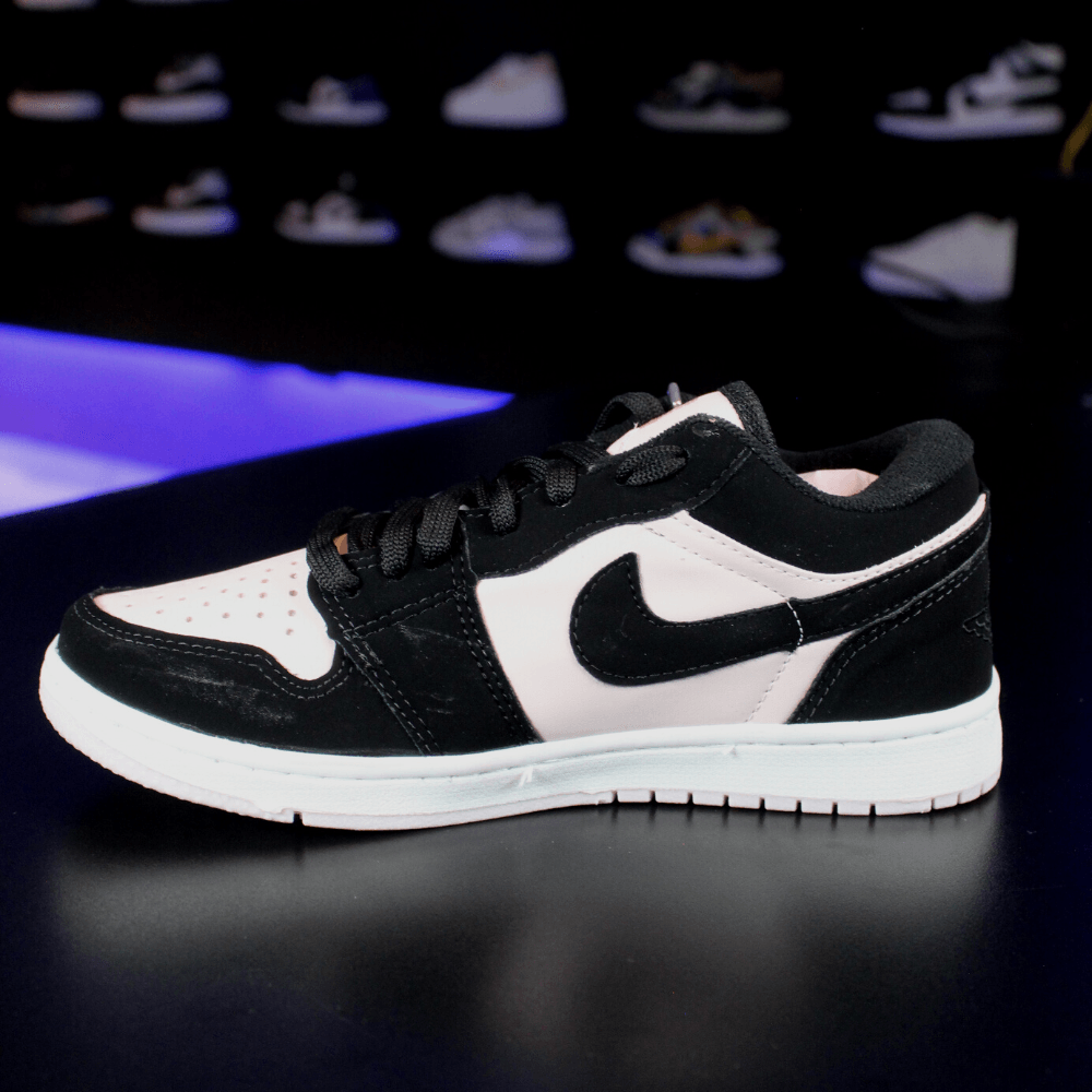Air Jordan 1 low guava ice