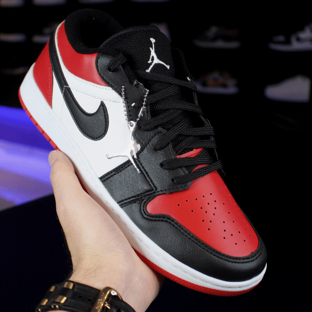 Air Jordan 1 Low Bred Toe
