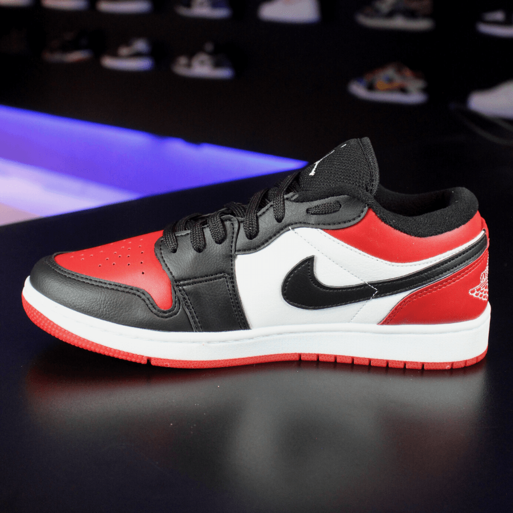 Air Jordan 1 Low Bred Toe