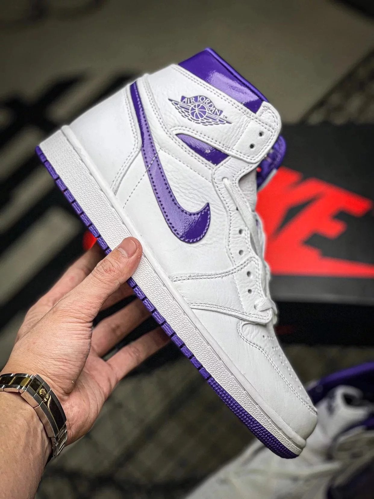 Jordan 1 High OG "Court Purple"