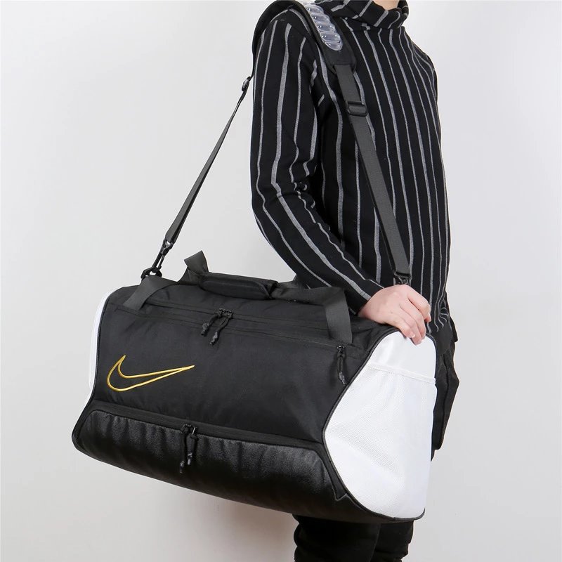 Bolsa esportiva esportiva com um ombro e mão, Nike