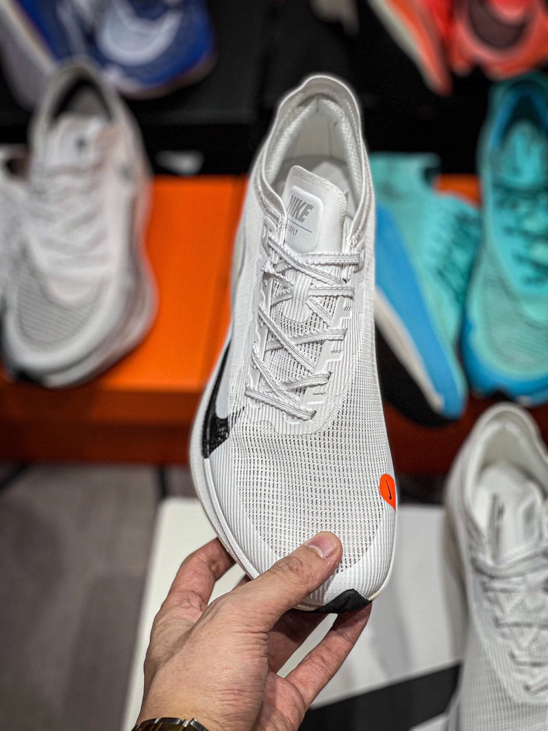 Nike ZoomX Vaporfly Next% 2