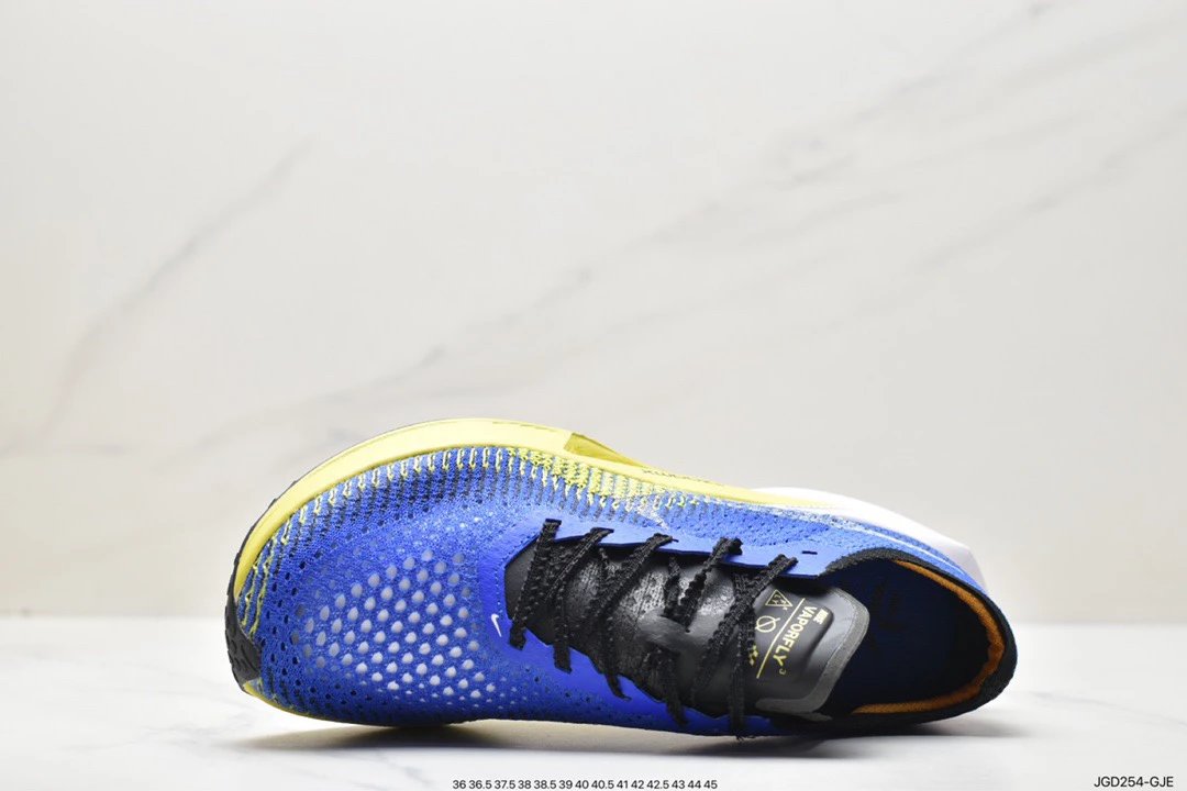 Nike ZoomX Vaporfly Next% 3