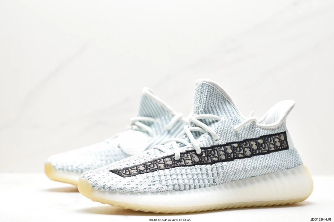 Adidas Yeezy Boost DIO 350 V2 Edition Versátil