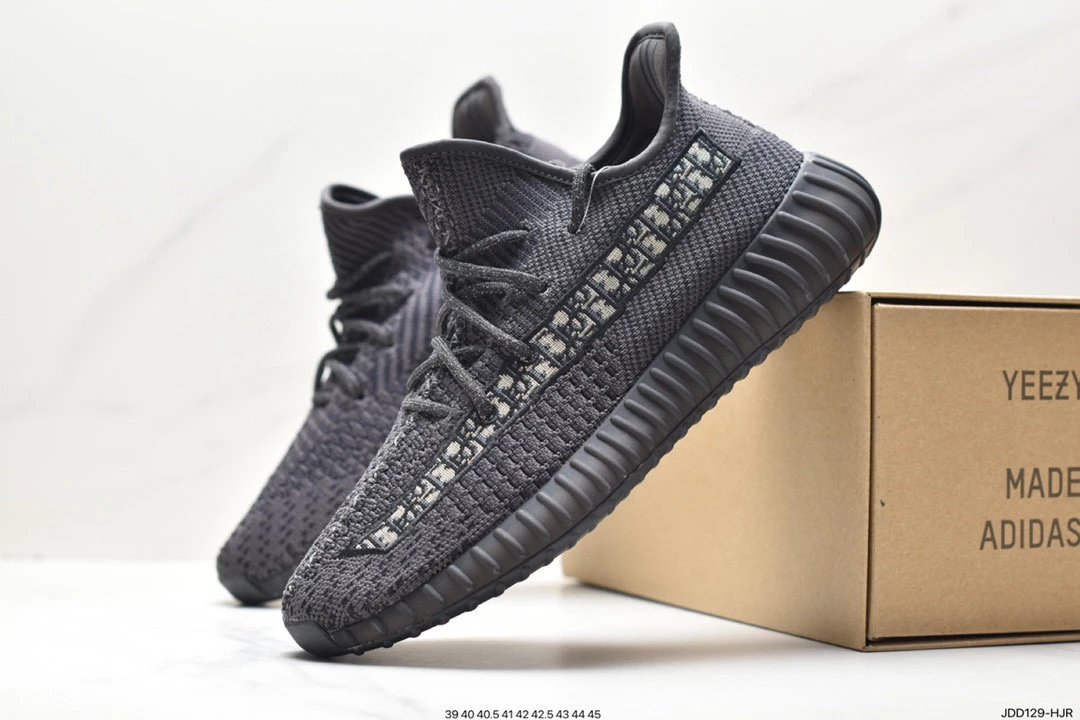 Adidas Yeezy Boost DIO 350 V2 Edition Versátil