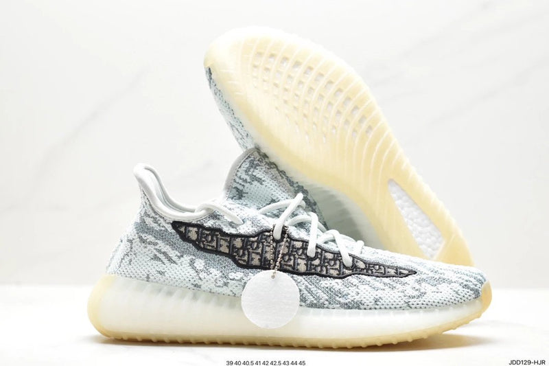 Adidas Yeezy Boost DIO 350 V2 Edition Versátil