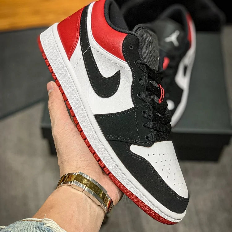 Jordan 1 Low Black Toe de Dongguan Dachang