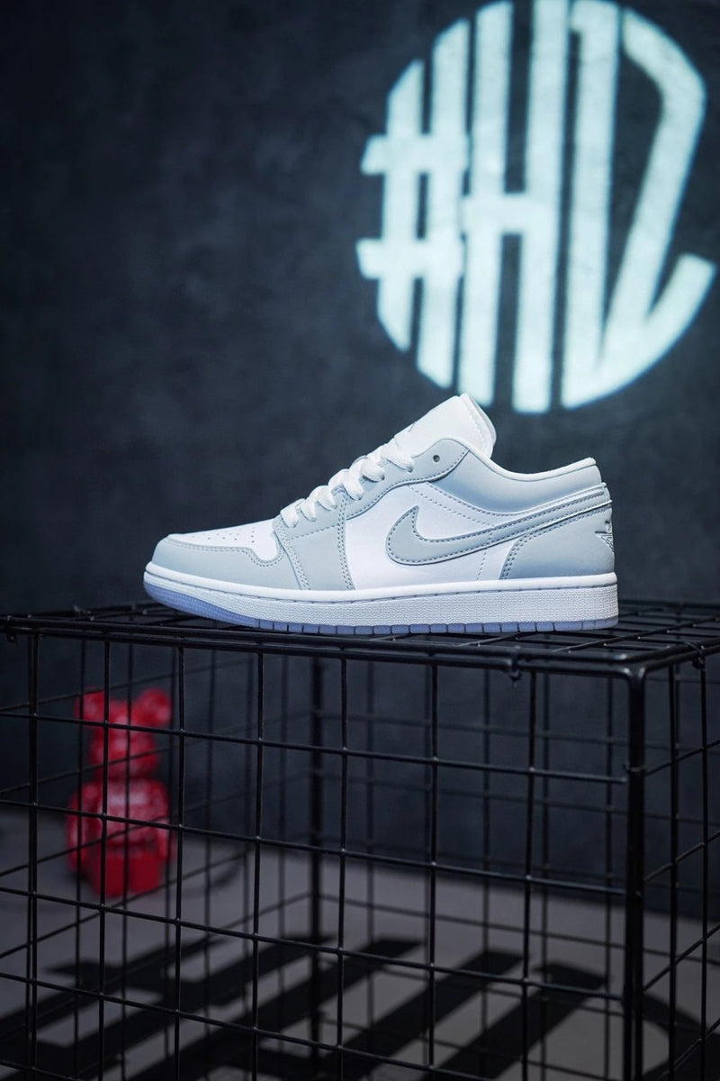 Jordan 1 Low "Wolf Grey" Pequeno Dior Cinza