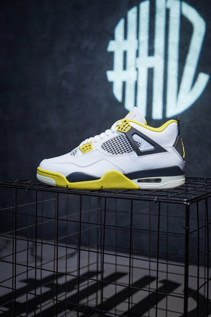 Jordan 4 "Vivid SuIfur" Branco & Amarelo