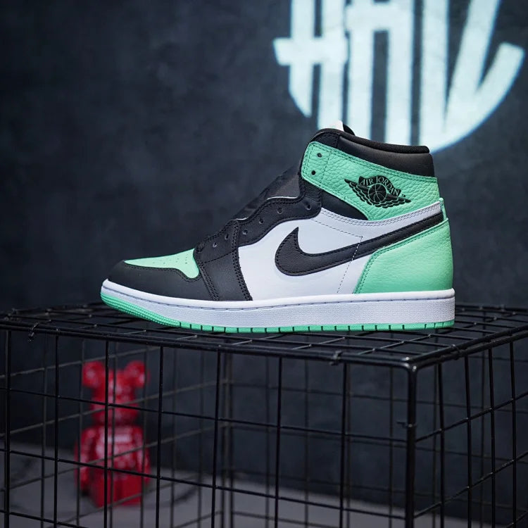 Jordan 1 High OG "Green Glow"