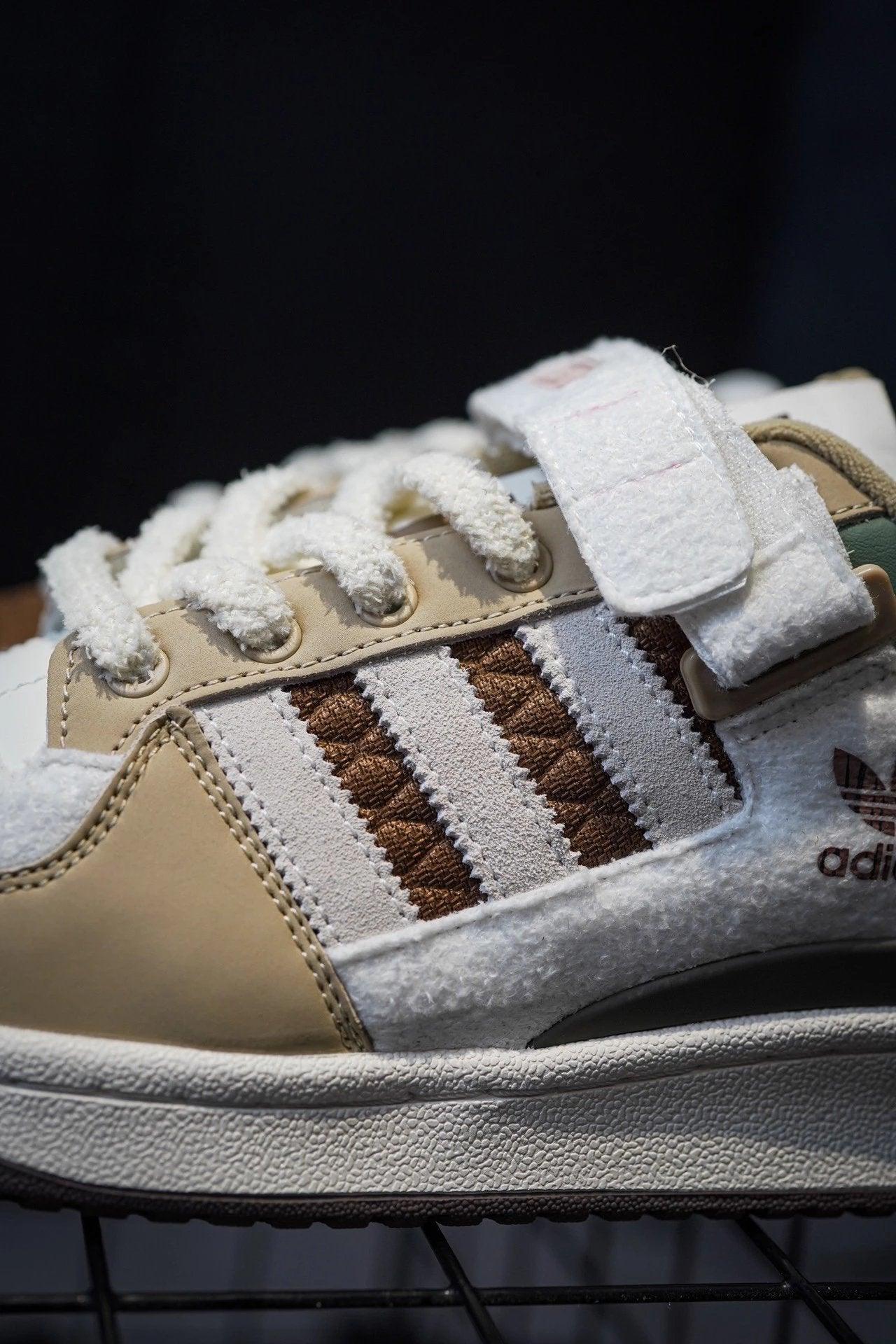 Adidas Forum Low Brown & Pinha de Neve Branca