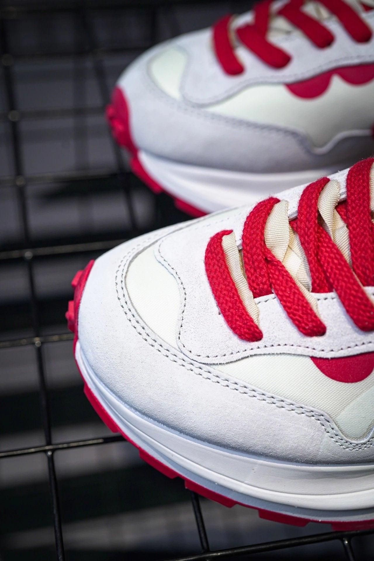Sacai x Nike VaporWaffle 3.0 Catwalk / Vermelho