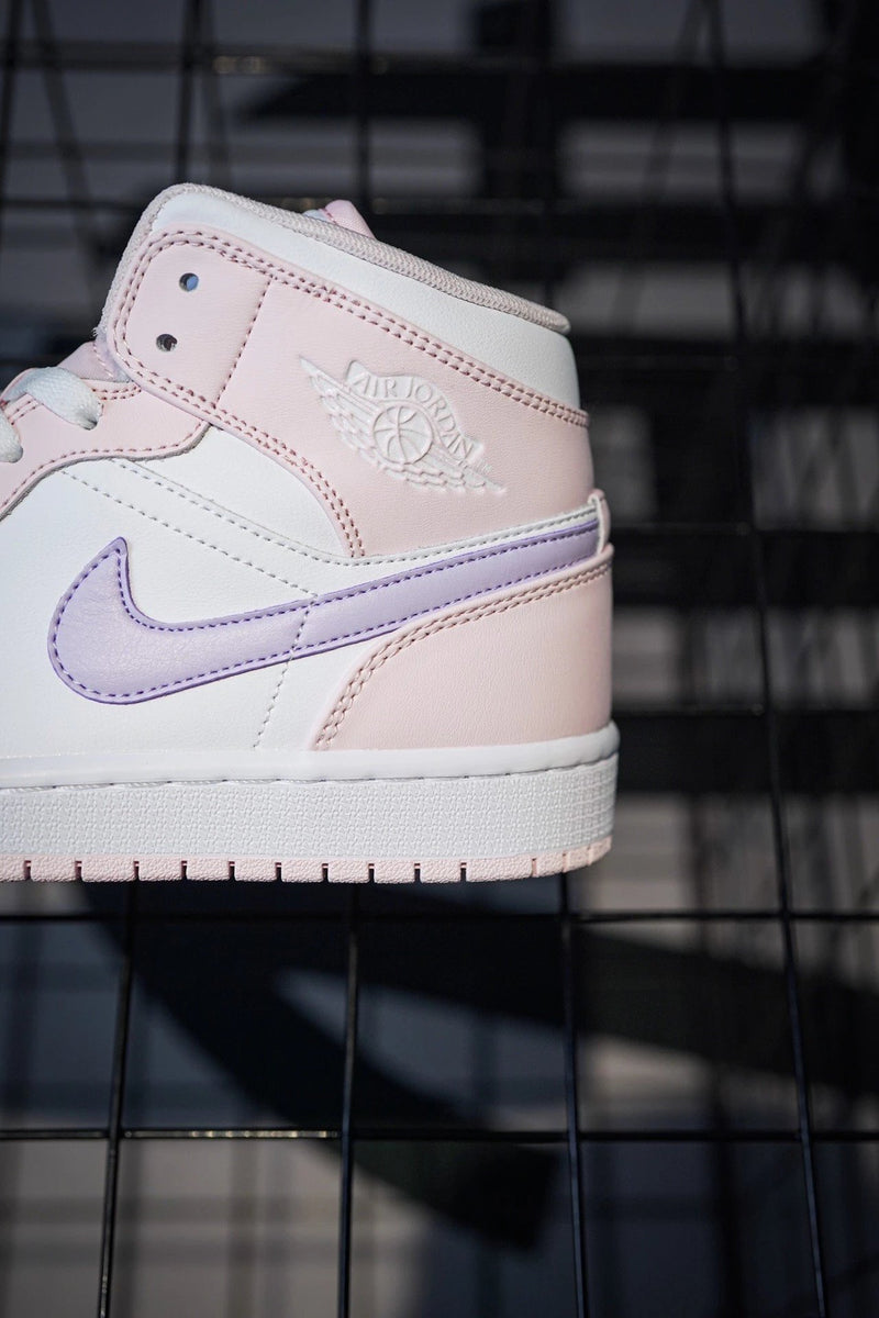 Jordan 1 Mid Pink Purple