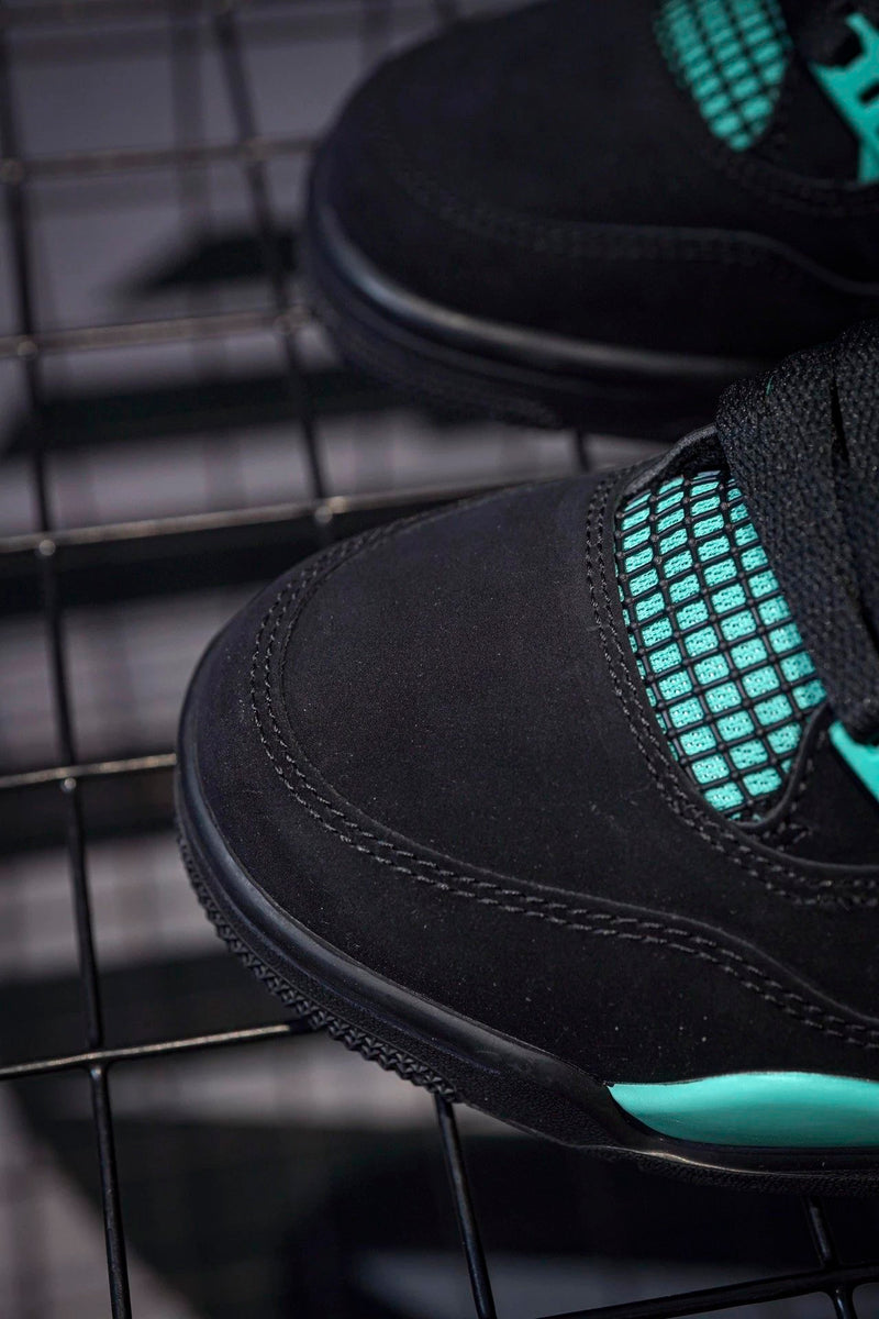 Jordan 4 Preto Retrô Azul Tiffany