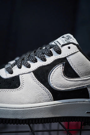 Supreme x Nike Air Force 1 Low