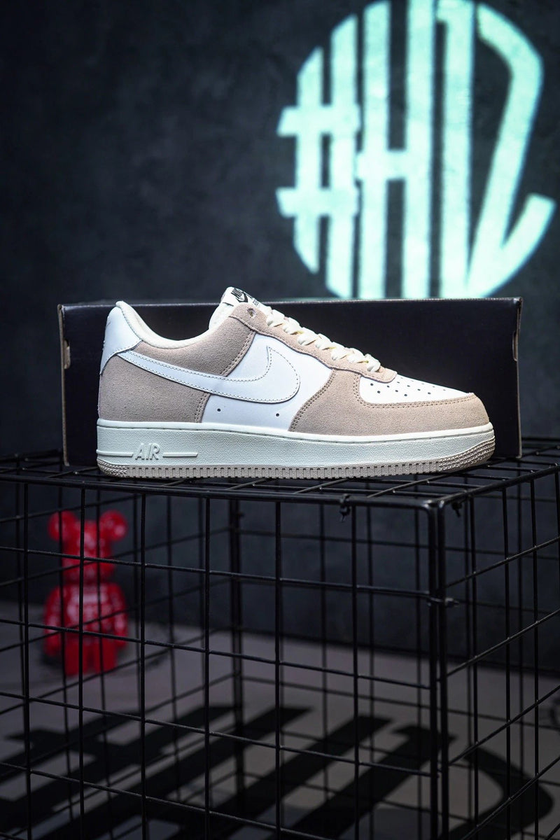 Nike Air Force 1 Low White Brown Suede