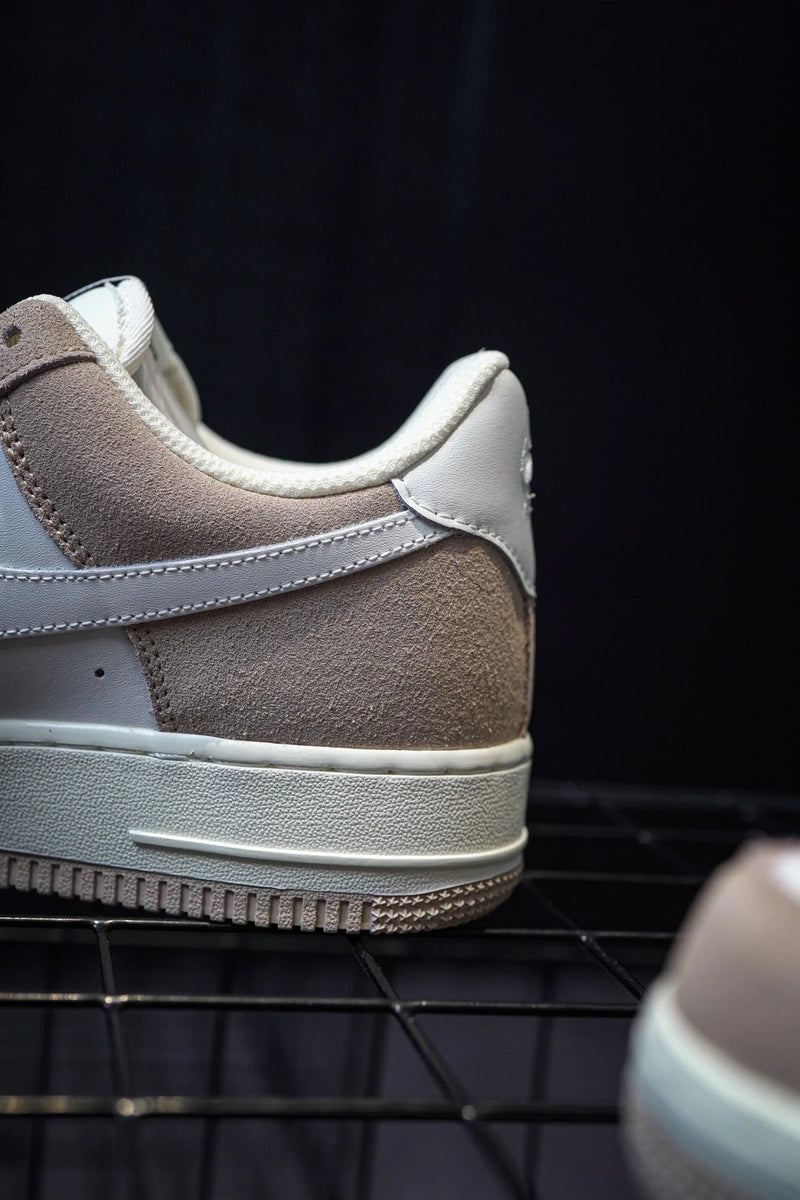 Nike Air Force 1 Low White Brown Suede