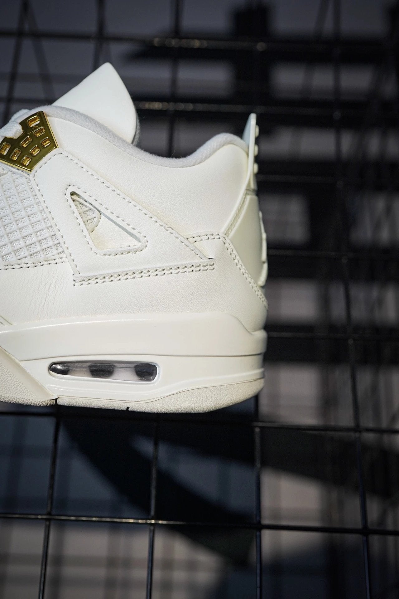 Jordan 4 "Sail" Milk Platinum Buckle por Dongguan Dachang