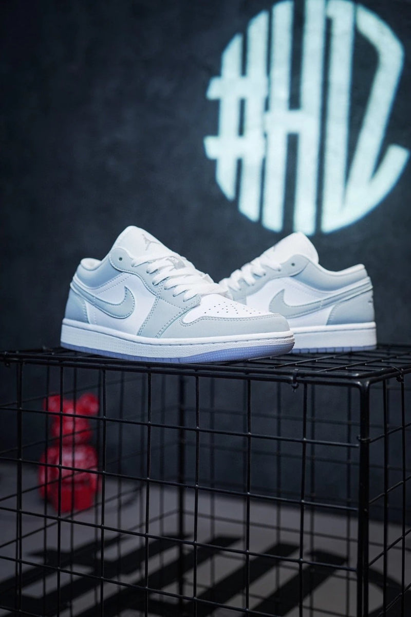 Jordan 1 Low "Wolf Grey" Pequeno Dior Cinza