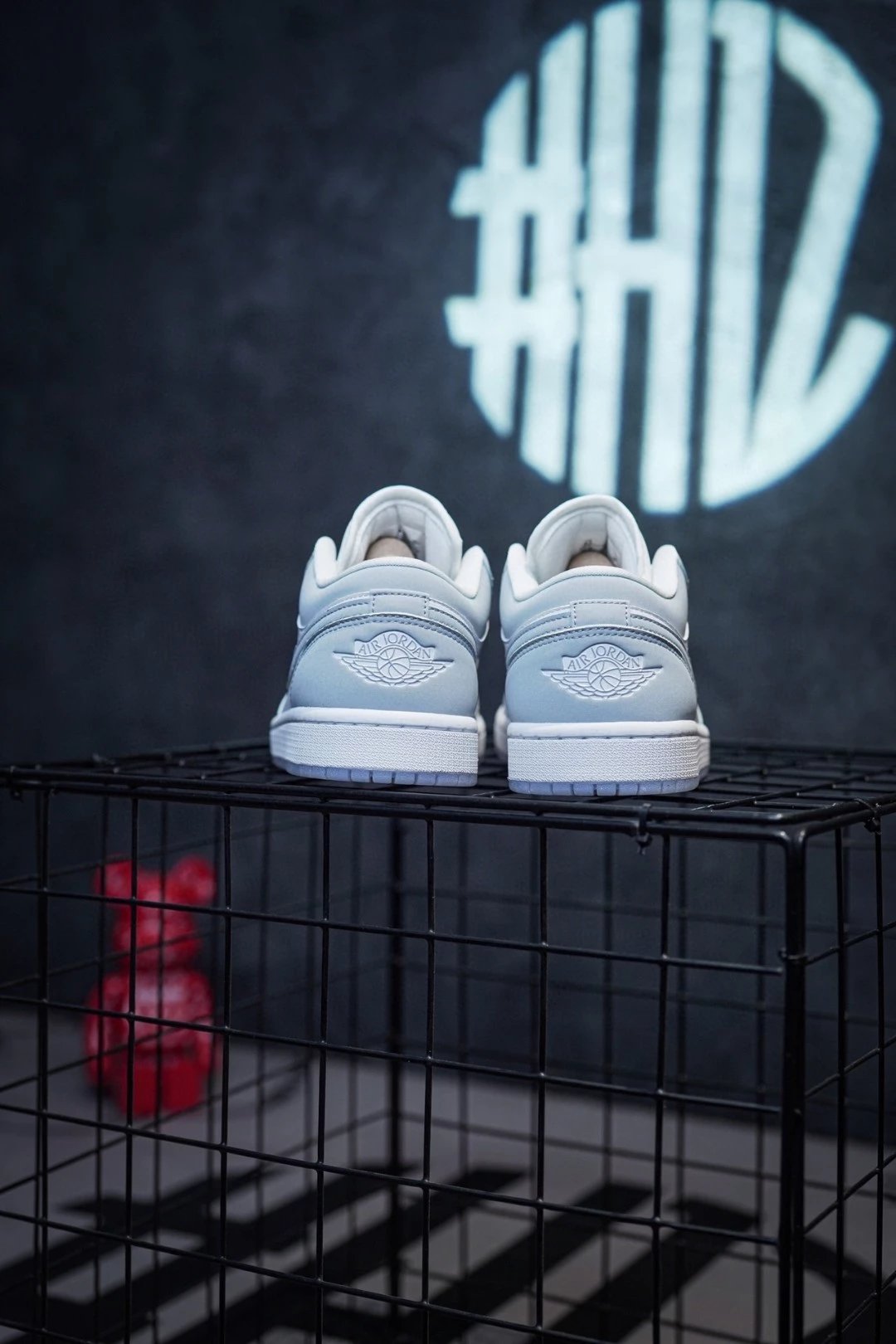 Jordan 1 Low "Wolf Grey" Pequeno Dior Cinza