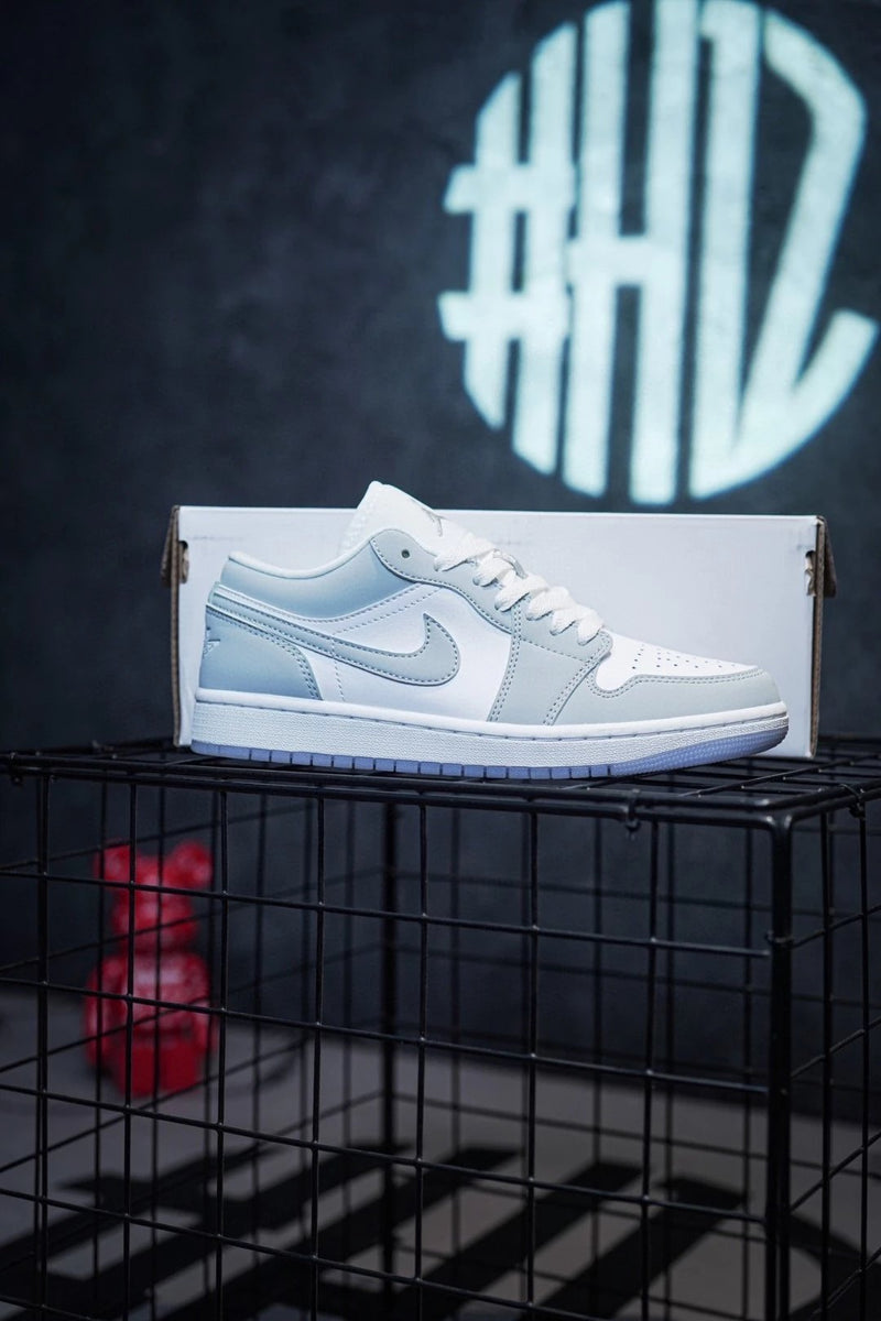 Jordan 1 Low "Wolf Grey" Pequeno Dior Cinza