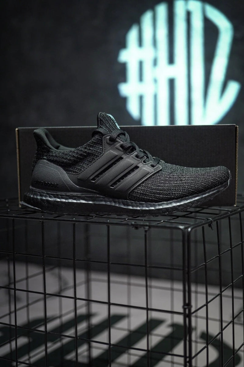 Adidas UltraBoost 4.0 DNA Cushioned