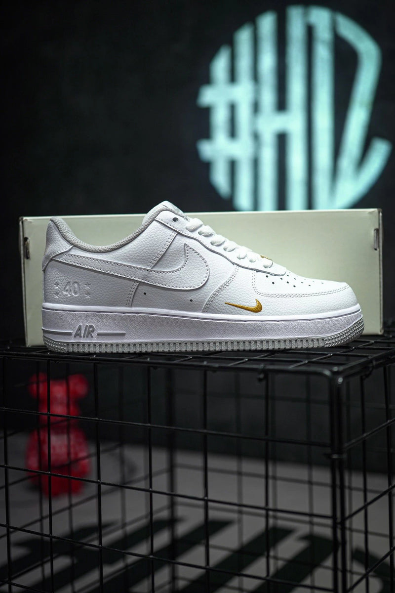 Nike Air Force 1 Low Grey Gold Hook 40º Aniversário