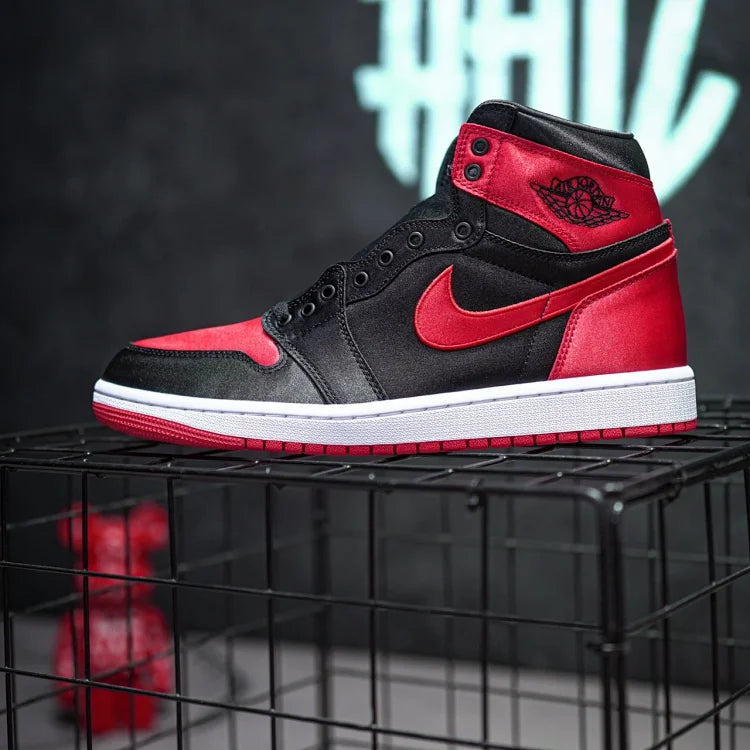 Jordan 1 High OG "Satin Bred" Preto & Seda Vermelha de Dongguan Dachang