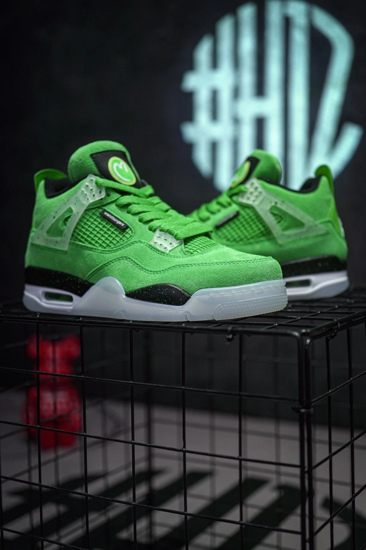 Jordan 4 "Mark Wahlberg"