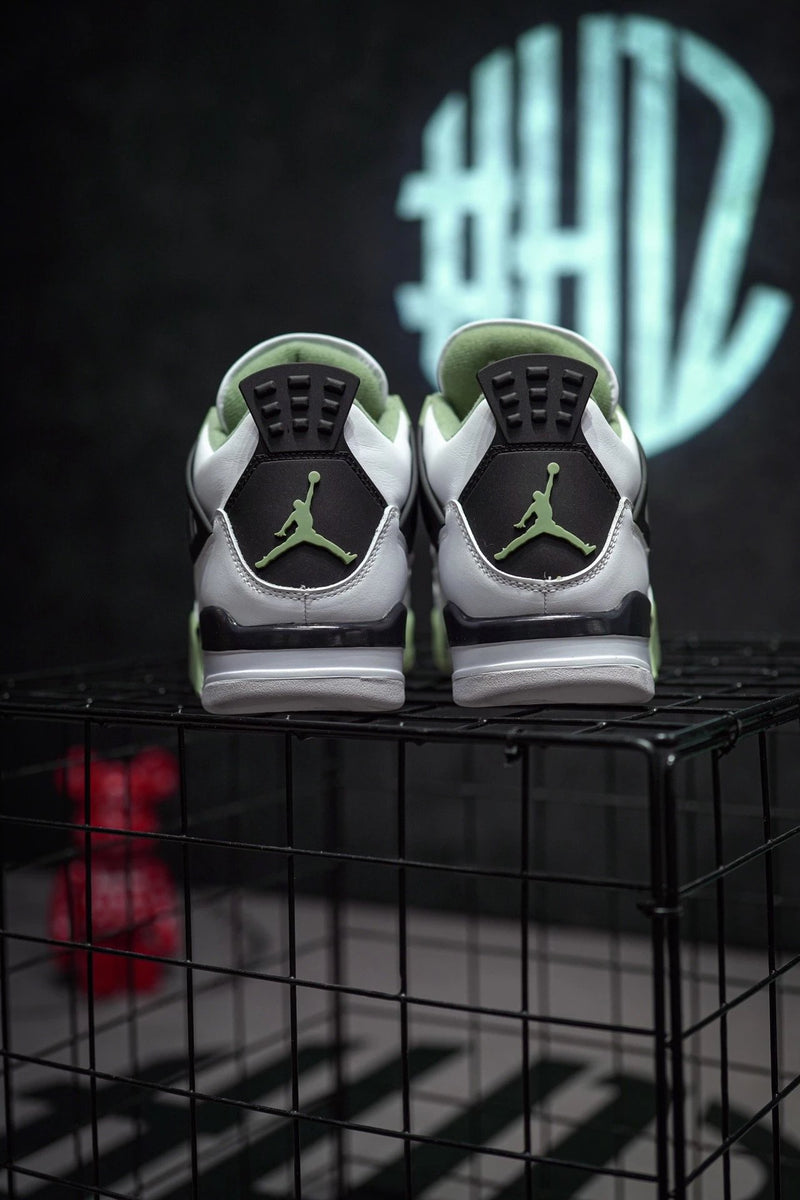 Jordan 4 "Oil Green"