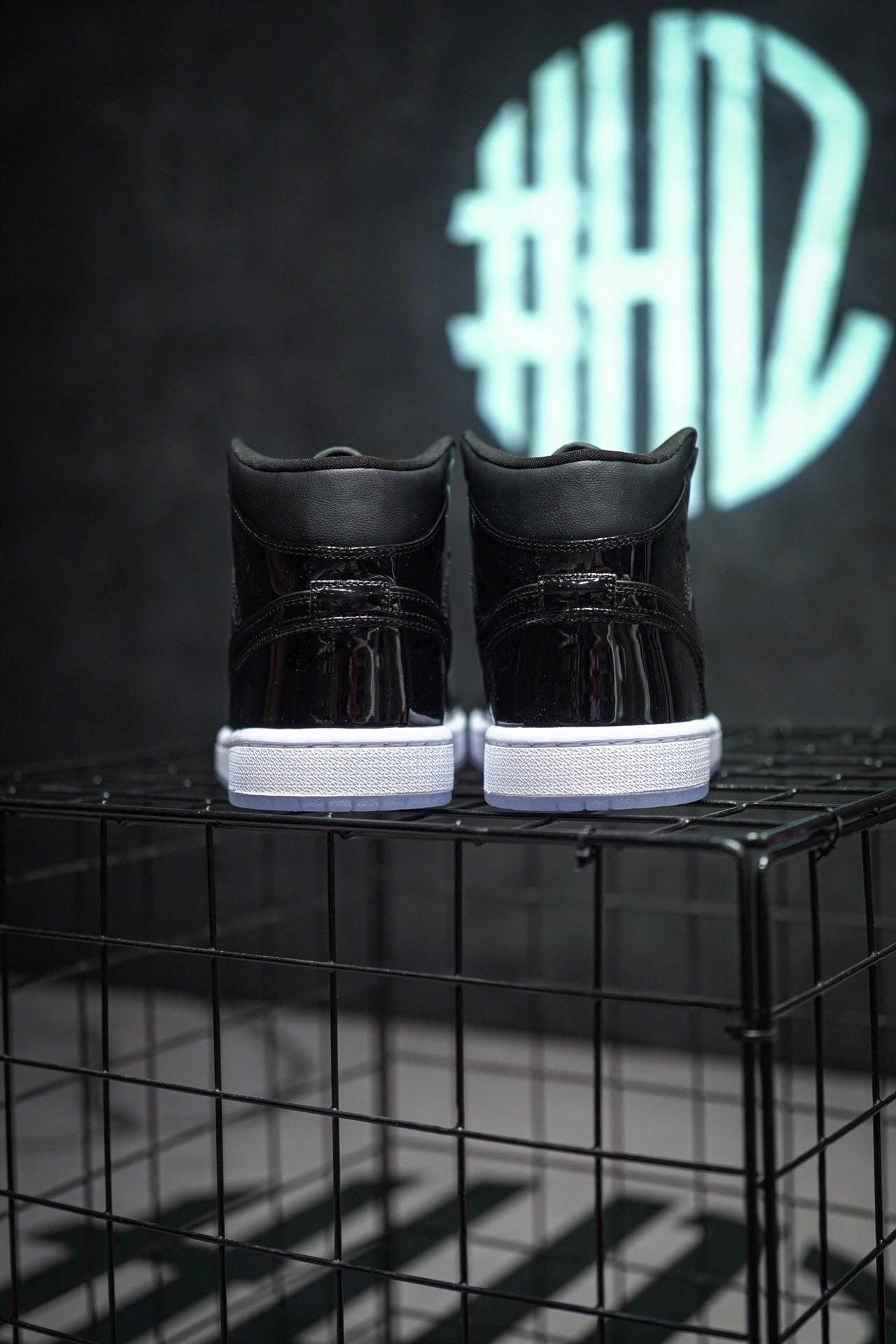 Jordan 1 Mid "Space Jam" Slam Dunk