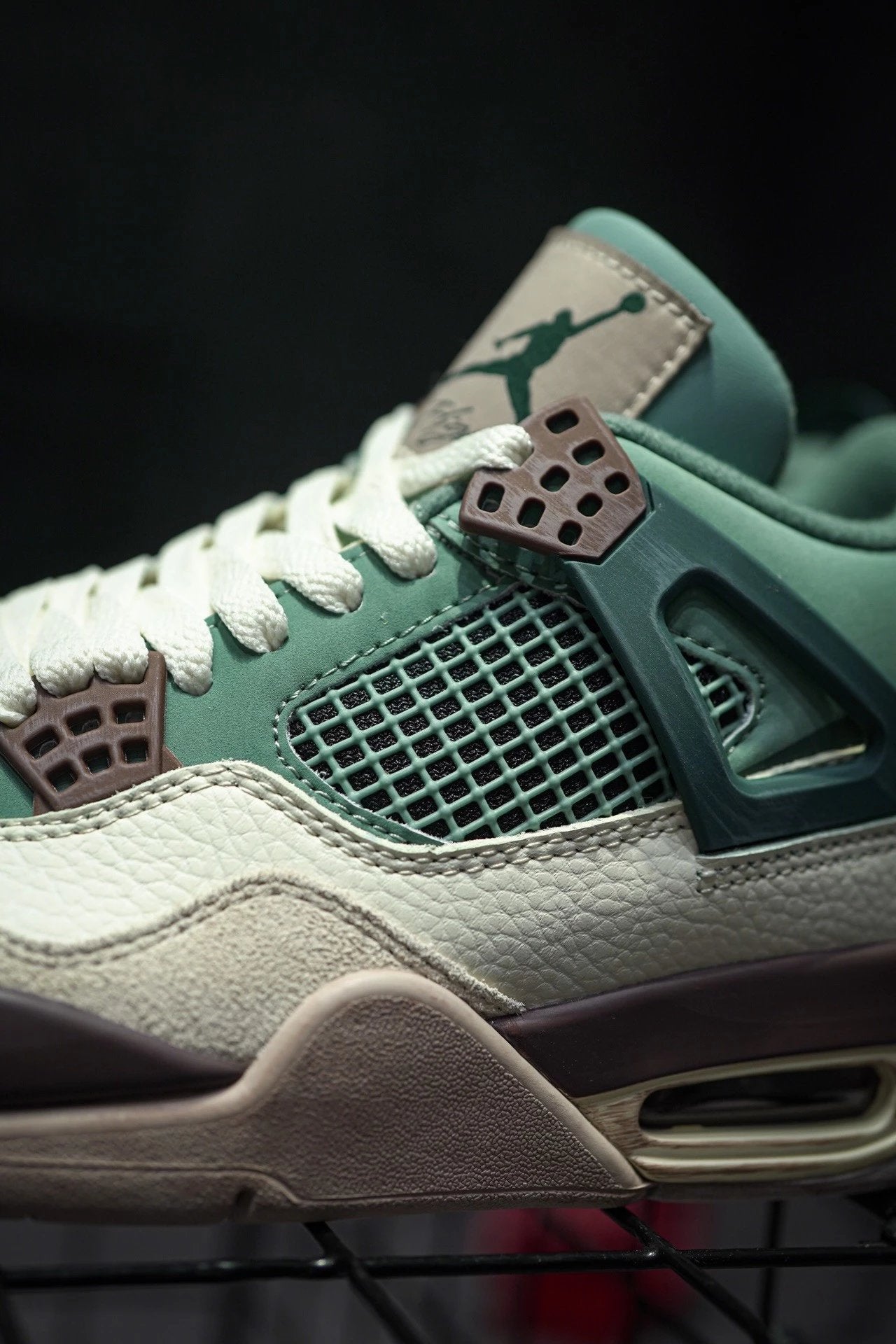 Jordan 4 "Snorlax"