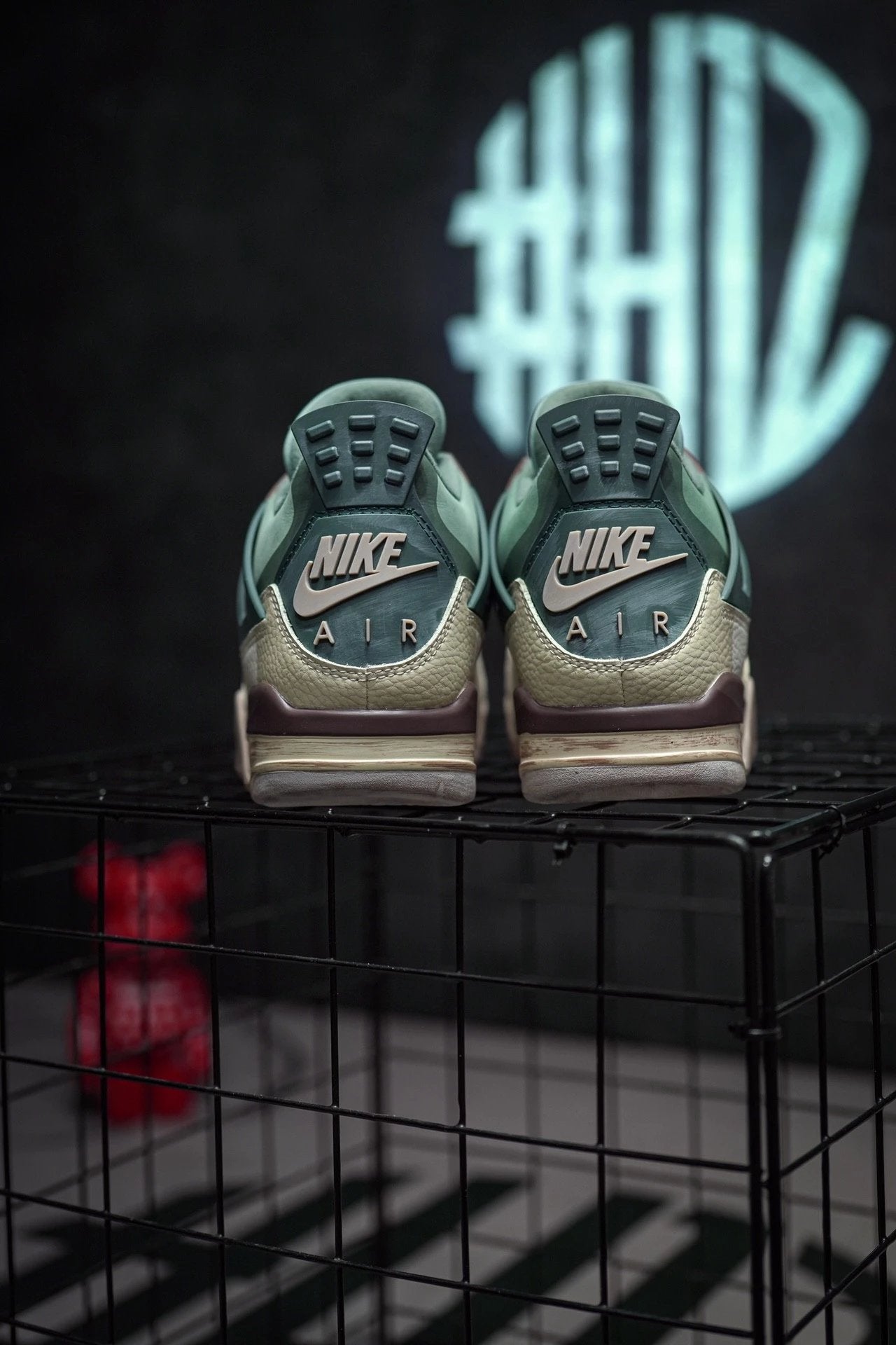 Jordan 4 "Snorlax"
