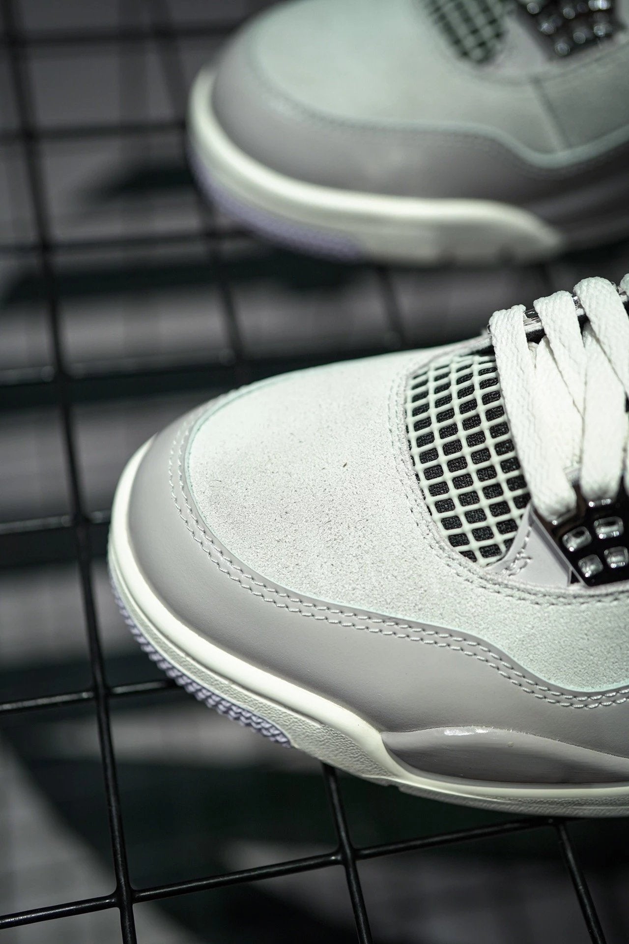 Jordan 4 "Light Iron Ore"